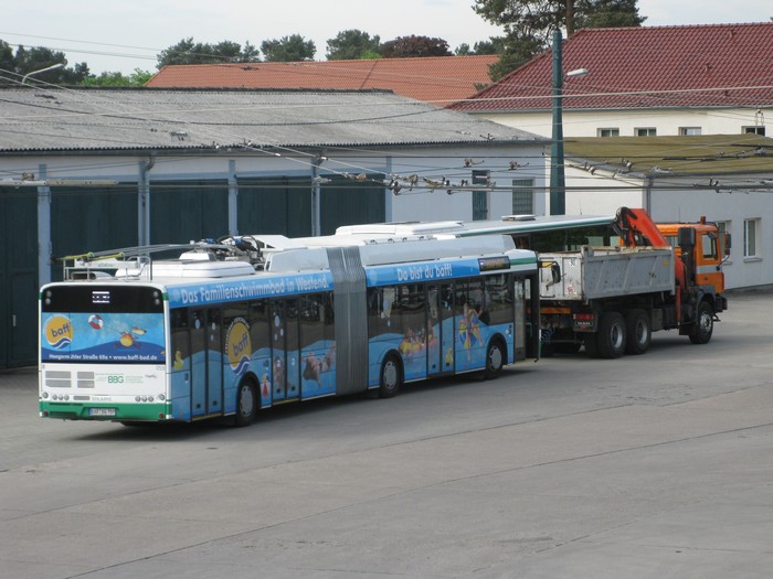 Abschleppwagen vom Typ MAN 24..